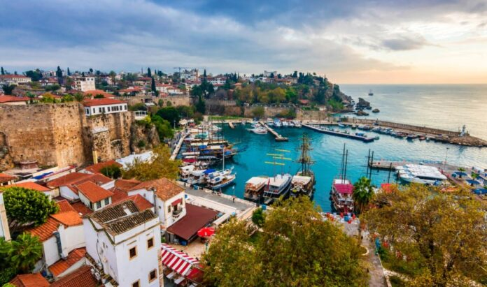 Осенний отдых в Турции: климат активити и советы туристам