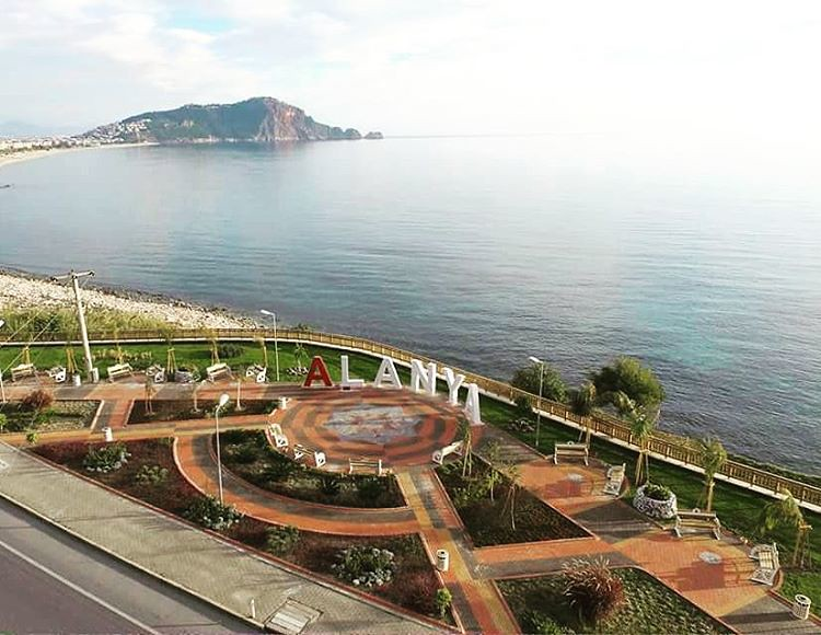 Роскошные отели на побережье Турции: где провести незабываемый отпуск