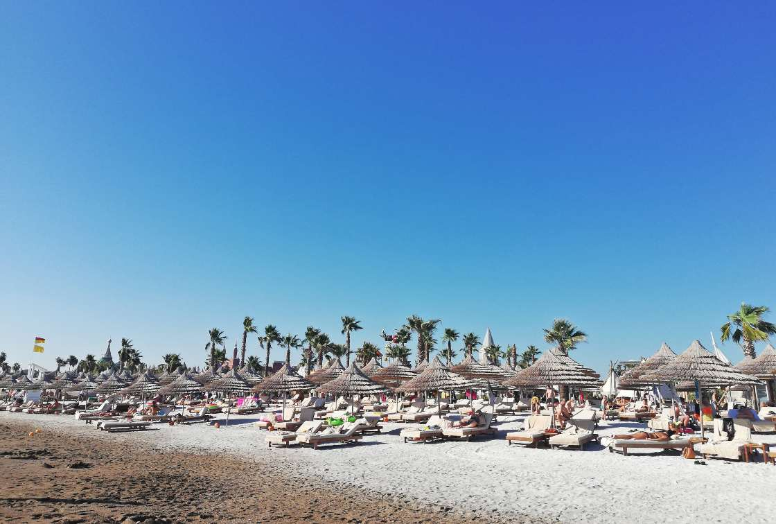 Температурный режим Турции: от жарких пляжей до прохладных гор